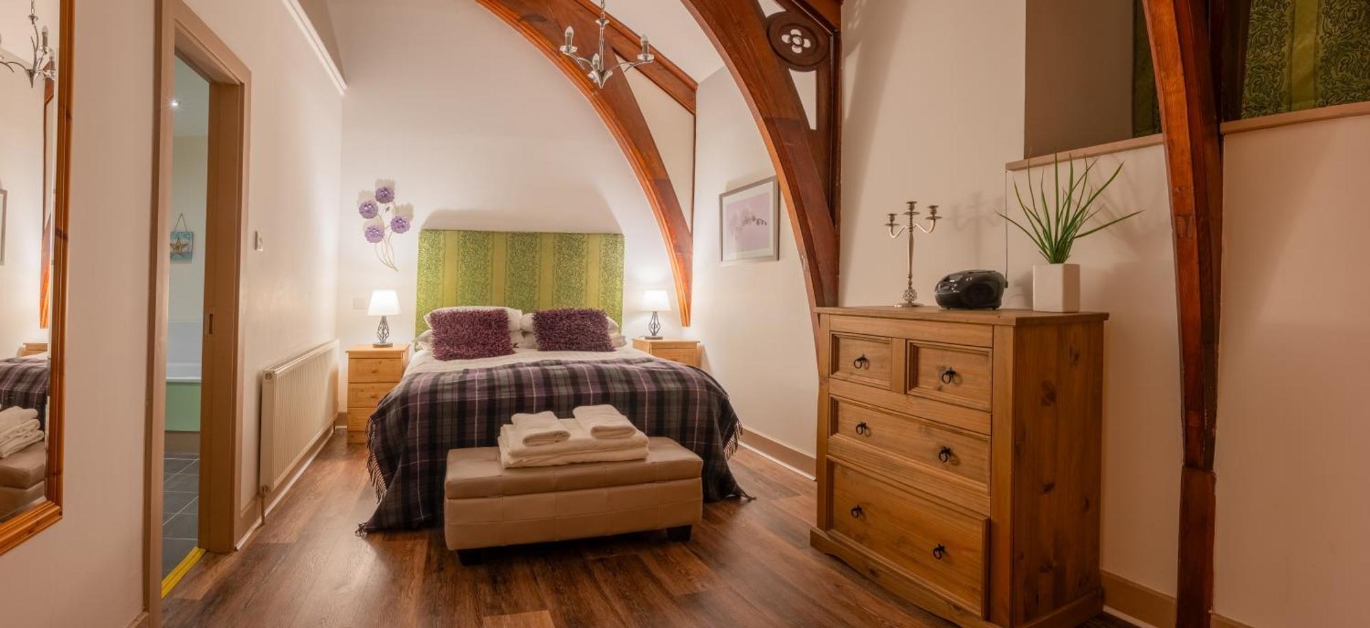 The Caledonian 3 Bedroom Self Catering Apartment In Historic Abbey 포트오거스타 외부 사진