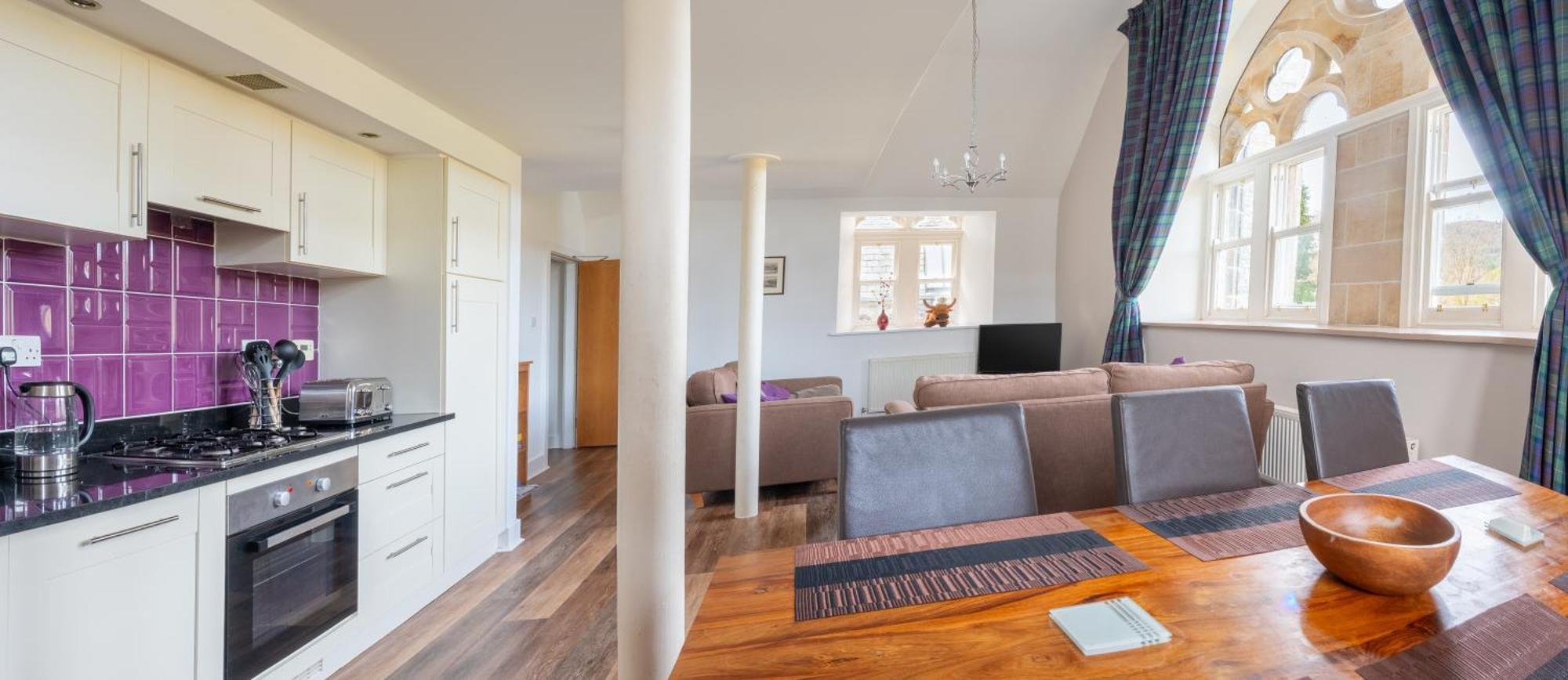 The Caledonian 3 Bedroom Self Catering Apartment In Historic Abbey 포트오거스타 외부 사진
